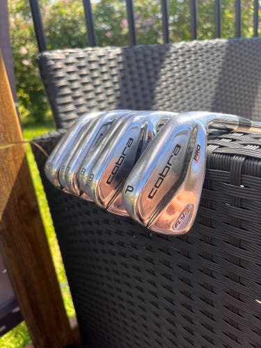 Men's 2015 Cobra Fly-Z Pro Right Handed Iron Set Stiff Flex 37" (New)