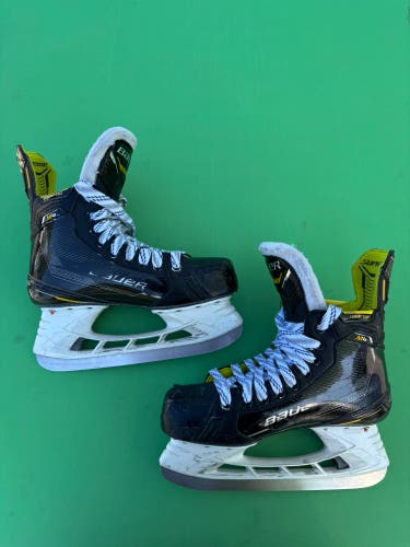 Intermediate Bauer Supreme M4 Hockey Skates 6.5