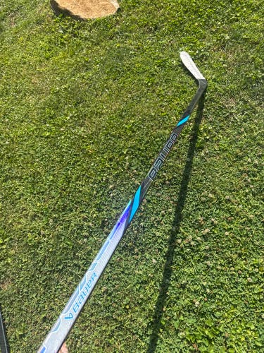 Senior Bauer Nexus Tracer Left Hand Hockey Stick P28 77 Flex (Used)