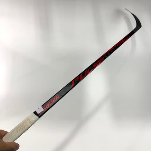 Used Right Red Bauer Pulse | 55 Flex P92 Curve Grip | AB957