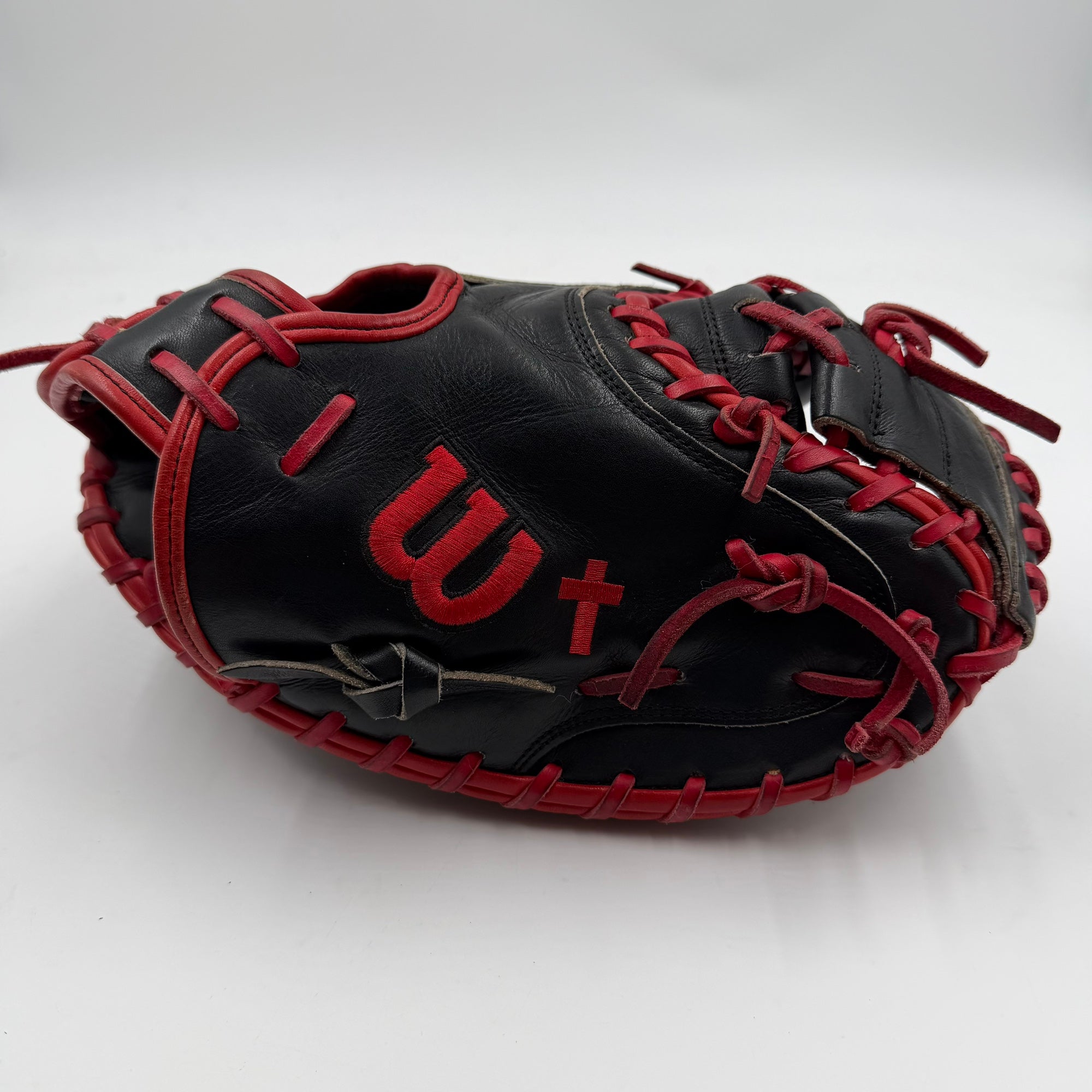 Wilson A2000 1791 32.5 Catchers Mitt Baseball Glove | SidelineSwap