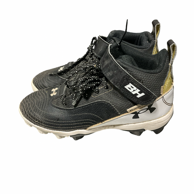 Used Under Armour Under Armour White Gold Bb Sb Cleats White Junior 02.5 11834-s000052517