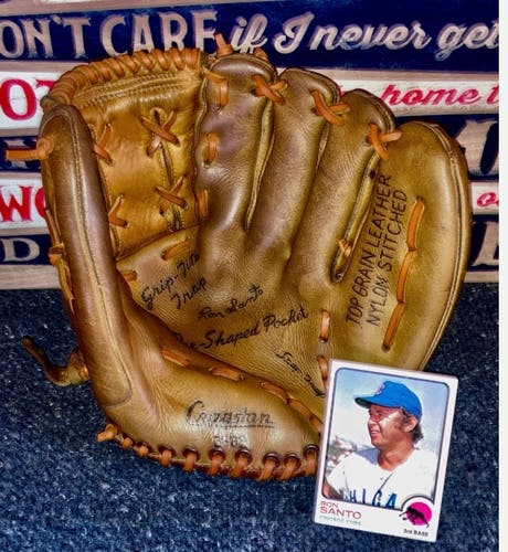Vintage baseball glove - Ron Santo - Chicago Cubs