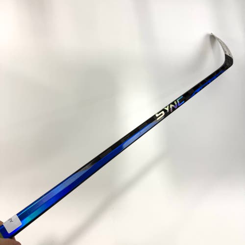 Used Right Blue Bauer Nexus Sync | 65 Flex P88 Curve Grip | AB945