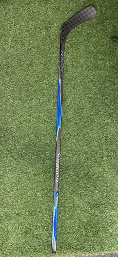 Senior Bauer Vapor Flylite Right Handed Hockey Stick P92 70 Flex Pro Stock (Used)