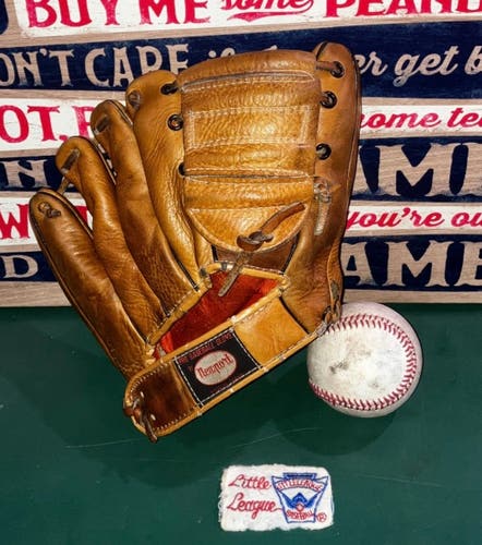 Vintage baseball glove - Stan Musial glove - St. Louis Cardinals