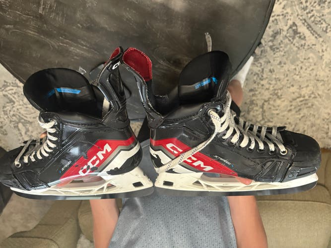 2023 CCM JetSpeed Control (SMU) Hockey Skates Regular Width 6 (Used)