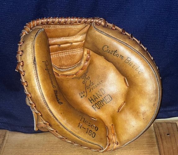 Catchers Glove - vintage baseball glove