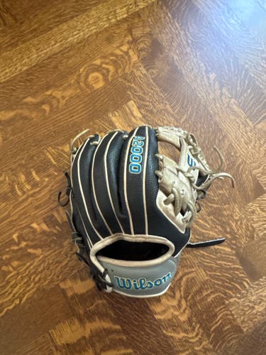 Wilson A2000 RH Infield Baseball Glove 11.5" (Used)(FREE SHIPPING)