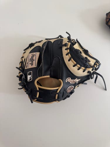 Rawlings RH Catcher's Baseball Glove 34" (Used)