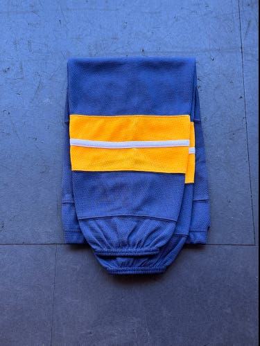 Pair of Fulton Intermediate Hockey Socks - 28" Navy/Gold