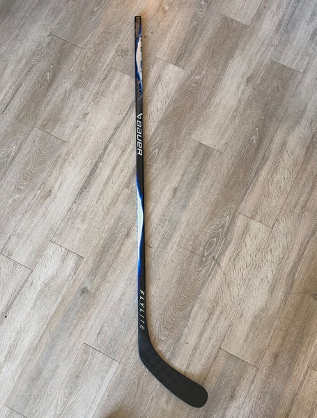 Intermediate Bauer Vapor Flylite Left Hand Hockey Stick P92 65 Flex (New)