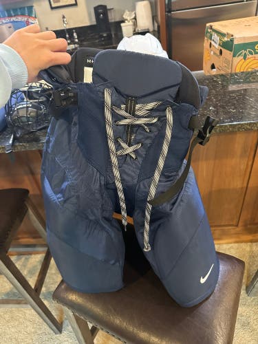 Junior Medium Nike Hockey Pants Pro Stock (Used)