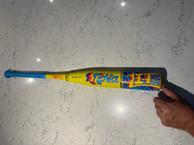 Victus Nova Lit Bat (-8) 23 oz 31" (New)