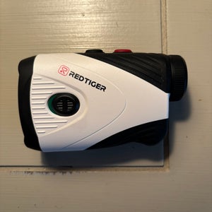 Red Tiger Rangefinder with Slops Great Condition