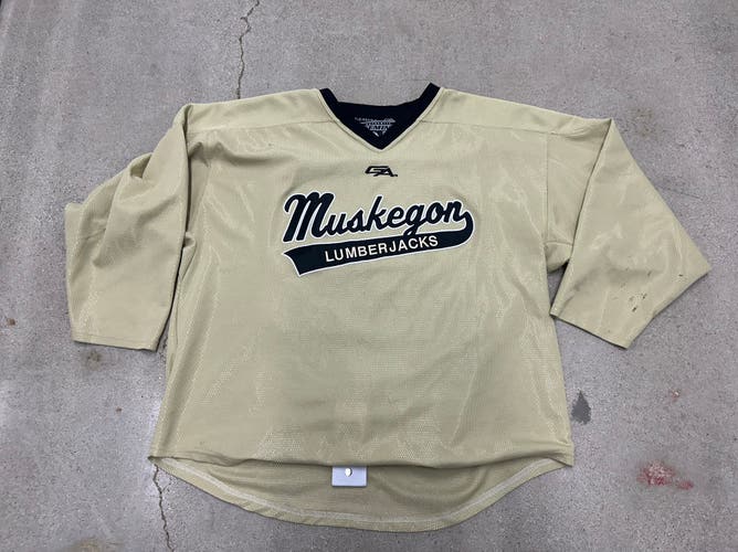 USHL MUSKEGON LUMBER JACKS Gold Size 58 Men's Jersey (Used)