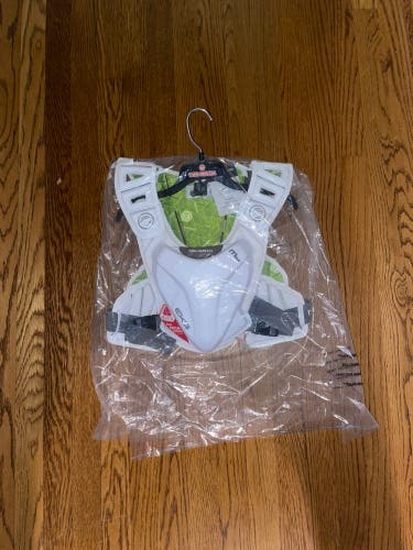 Large Adult Maverik MAX EKG Shoulder Pads (New)