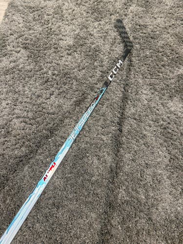 CCM FT9 Pro Left Hand Hockey Stick P28 75 Flex (Brand New)
