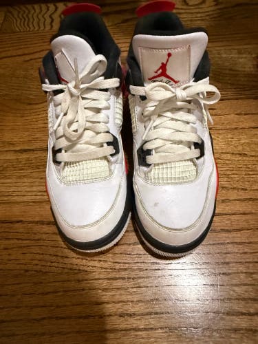 White Unisex 5.5Y (Big Kids / Youth) Youth Air Jordan 4 Retro Shoes (Used)