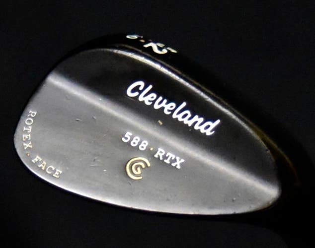 CLEVELAND 588 RTX WEDGE BOUNCE: 10 LOFT: 52 LENGTH: 36 IN RIGHT HANDED
