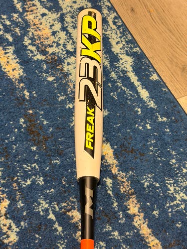 Miken Freak 23 KP Slowpitch Softball Bat ASA 25oz Maxload