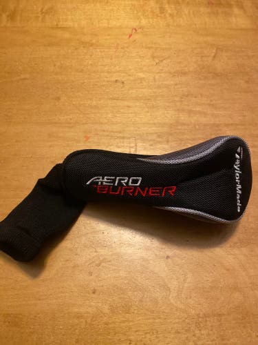 TaylorMade Aero-Burner Hybrid Head Cover w/ adjustable tag (New)