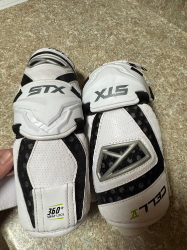 SR Medium Adult STX Cell V Arm Pads Guard Senior MD lacrosse