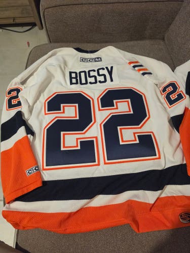 CCM Mike Bossy New York Islanders Pro Style Jersey Adult Large