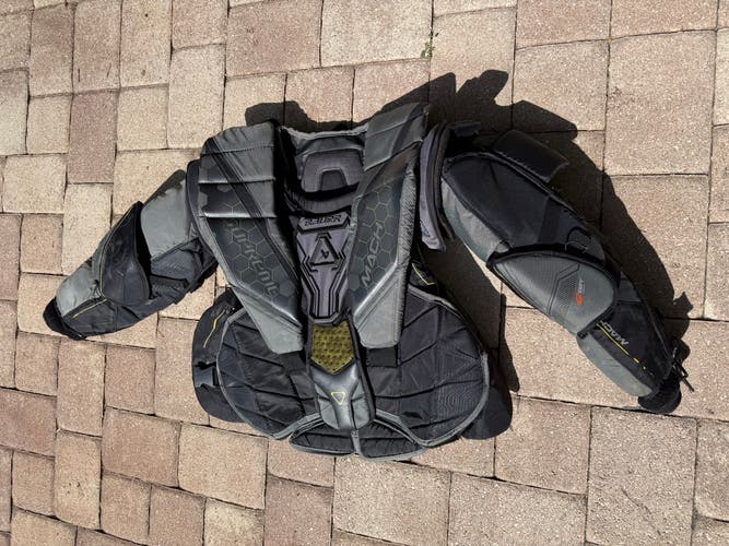 Medium Bauer Mach Goalie Chest Protector (Used)