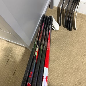 Bundle of 3 Bauer Vapor Hyperlite 2 Right Handed Hockey Stick Mid Pattern 55 Flex Pro Stock (Used