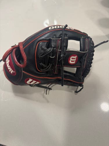 Wilson A2000 DP15 RH Infield Baseball Glove 11.5" (Used)