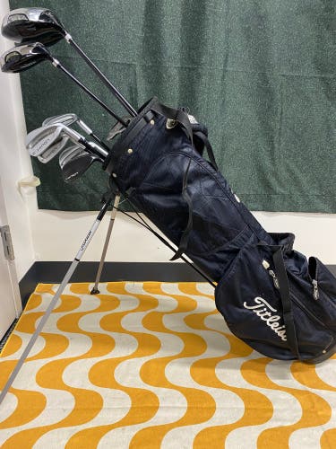 Women's Acuity Clubs (Full Set) Right Handed (Used)