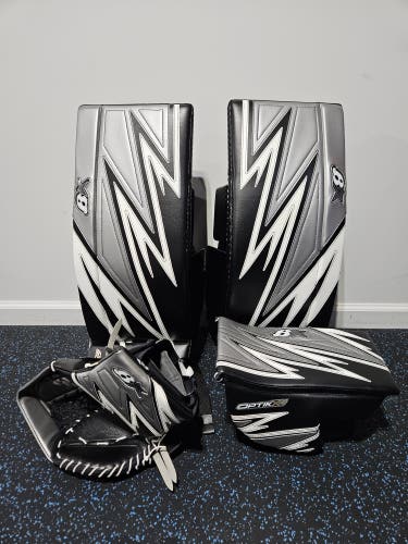 27" Brian's Optik 4 Full Right Goalie Full Set (New)