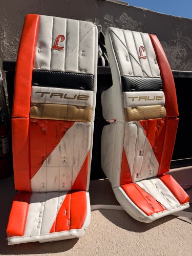 Dostal Anaheim Ducks True L95 Regular Goalie Full Set (Used) 33"+ 3”, glove , blocker