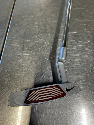 Nike Blade Method Core Right Handed Putter 34" (Used)
