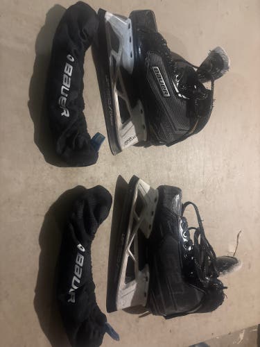 2018 Bauer Supreme S27 Hockey Goalie Skates Regular Width Size 4 (Used)