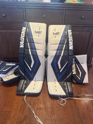 33" Vaughn VX1 Pro Carbon Regular Goalie Full Set (Used)