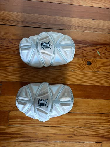 Large/Extra Large Adult Brine King 4 Arm Pads (Used)