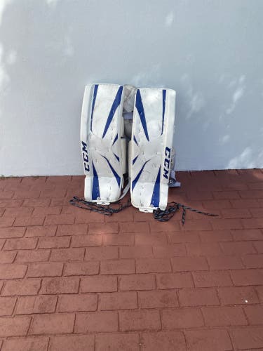 35" CCM Revolution 597 Goalie Leg Pads (Used)