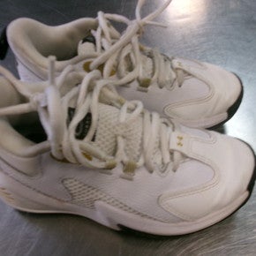 Used Under Armour Basketball Shoes Y White Youth 13.0 11868-s000070046