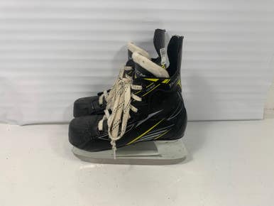 Used Ccm 1092 Junior 01 Ice Hockey Skates 11339-s000153181