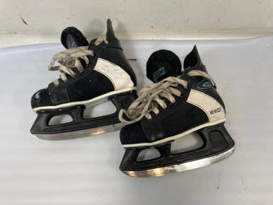 Used Ccm Intruder Youth 13.0 Ice Hockey Skates 11339-s000150424