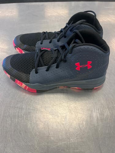 Used Under Armour Senior 7 Basketball Shoes 11339-s000166745