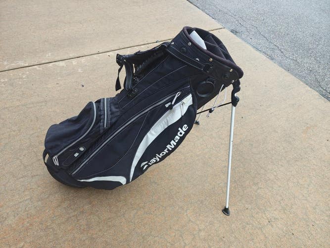 Taylormade Dual Strap Golf Stand Bag 6 Way Divider Black/White w Raincover