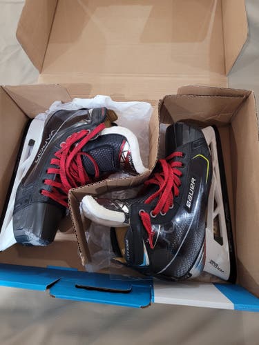 Bauer Vapor 2X Pro Hockey Goalie Skates Regular Width 9 (Used)