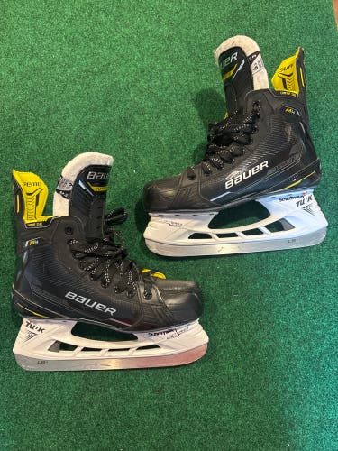 Intermediate Bauer Supreme M4 Hockey Skates (Fit 3) Size 6.5 (Used)
