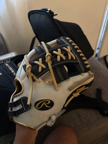 Rawlings Heart of The Hide RH Infield Softball Glove 12" (Used)