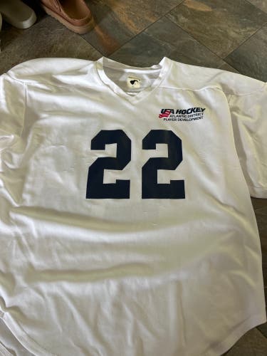 USA Practice White XL Men's Jersey (Used)