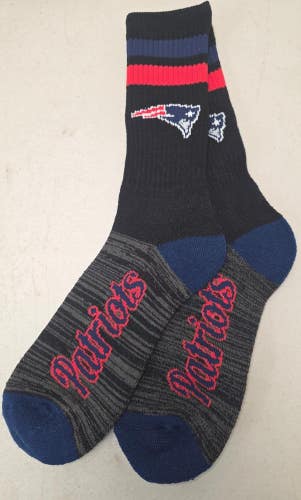 Mens NFL NEW ENGLAND PATRIOTS 2 Stripe Script Crew Socks LARGE