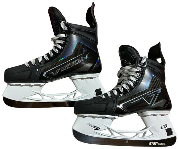 Black CCM Vizion Hockey Skates Size 8 (New) 8031